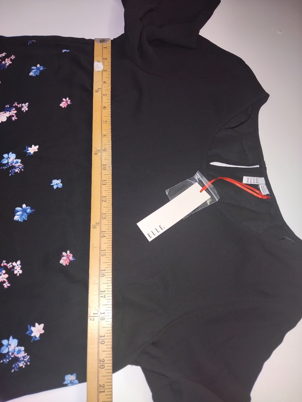 Elle Womens Black Floral Border Print Short Sleeve Top New Size L - Picture 4 of 5